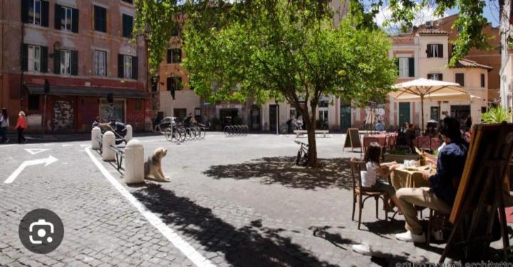 רומא Central Apartment In Trastevere מראה חיצוני תמונה